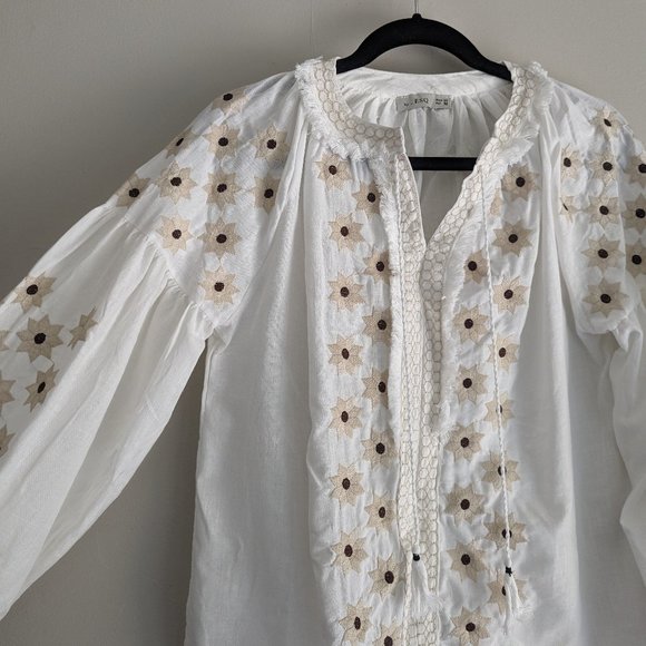 White Embroidered Blouse - Picture 2 of 3